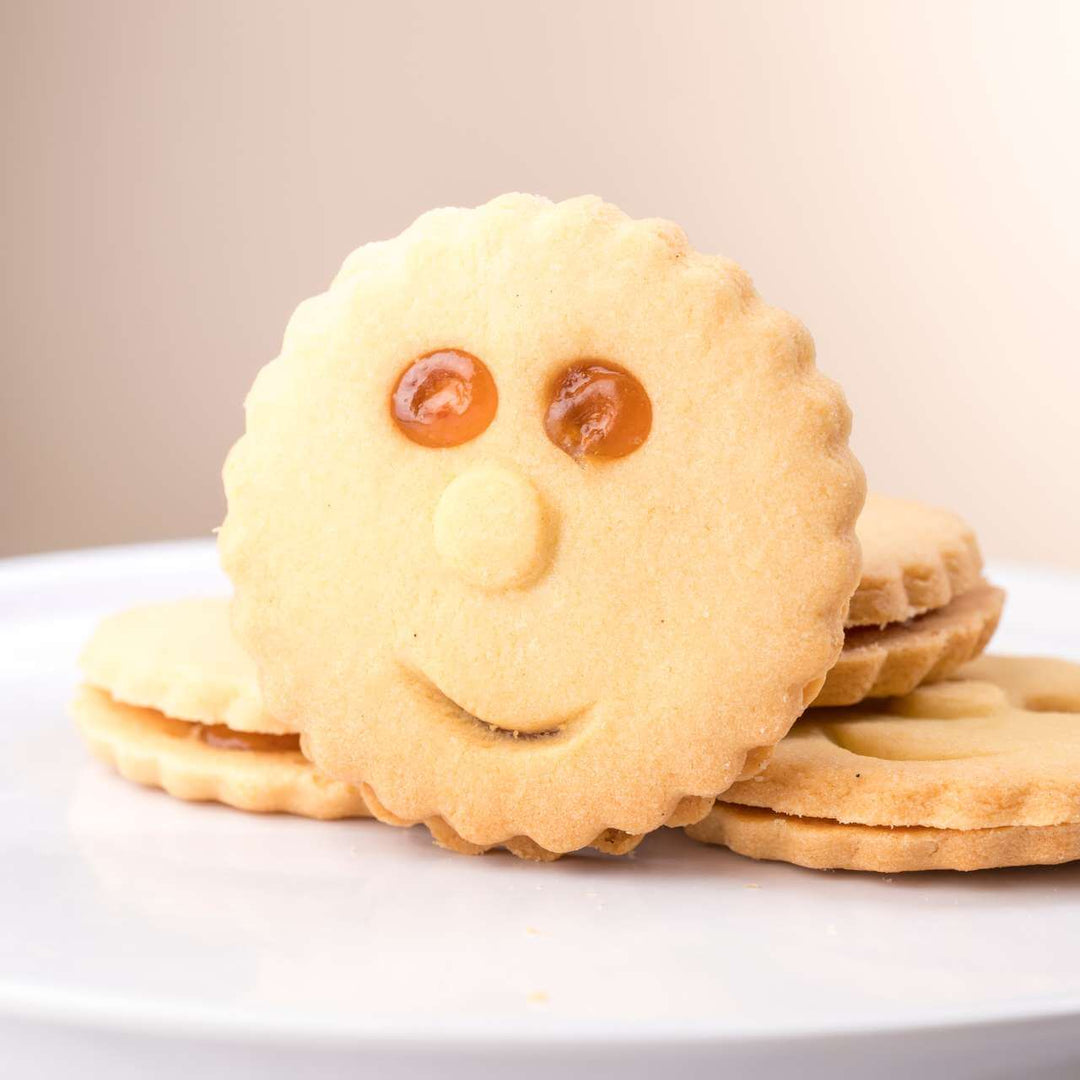 Faccine di Frolla alla Marmellata di Albicocca – Biscotti Sorridenti Incantadora
